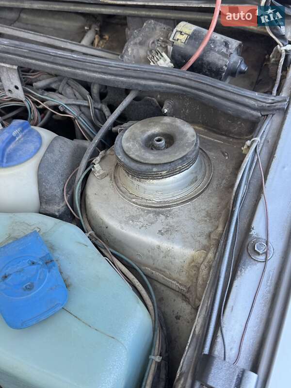 Седан Volkswagen Passat 1988 в Кривом Роге