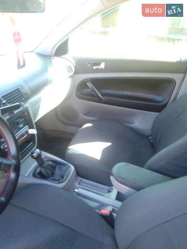 Седан Volkswagen Passat 1997 в Черкассах