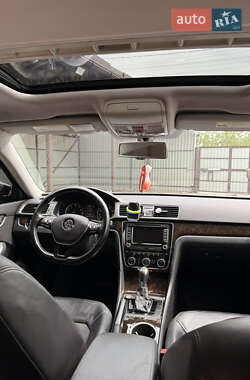 Седан Volkswagen Passat 2014 в 