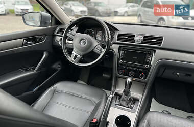 Седан Volkswagen Passat 2013 в 