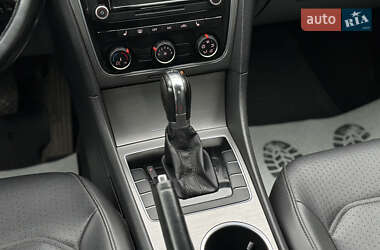 Седан Volkswagen Passat 2013 в 