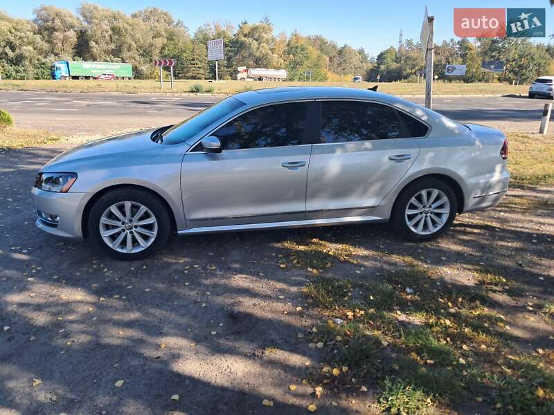 Седан Volkswagen Passat 2012 в Білозір’ї