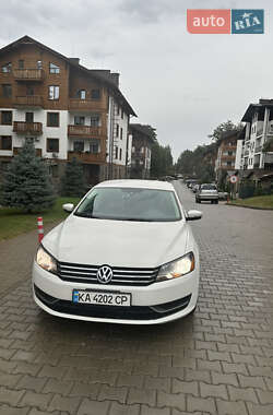 Седан Volkswagen Passat 2013 в Києві
