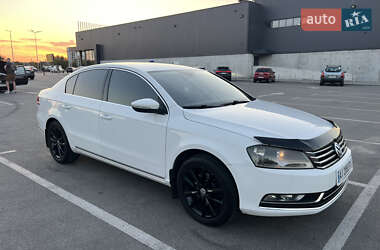 Седан Volkswagen Passat 2011 в 