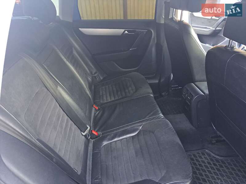 Универсал Volkswagen Passat 2012 в Стрые