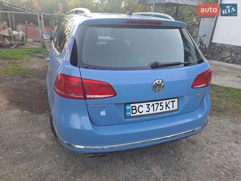 Универсал Volkswagen Passat 2012 в Стрые