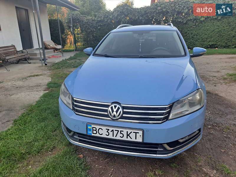 Универсал Volkswagen Passat 2012 в Стрые
