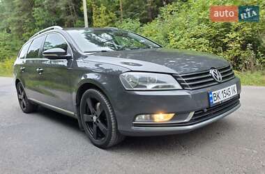 Универсал Volkswagen Passat 2011 в Радивилове