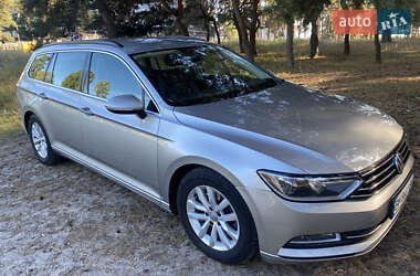Универсал Volkswagen Passat 2015 в Ахтырке