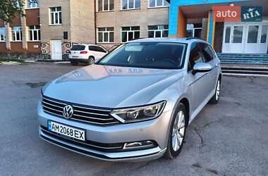 Універсал Volkswagen Passat 2016 в Звягелі
