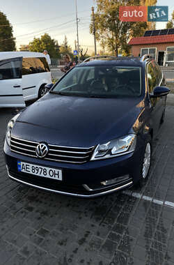 Универсал Volkswagen Passat 2012 в Днепре