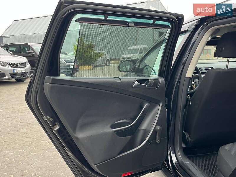 Універсал Volkswagen Passat 2009 в Львові