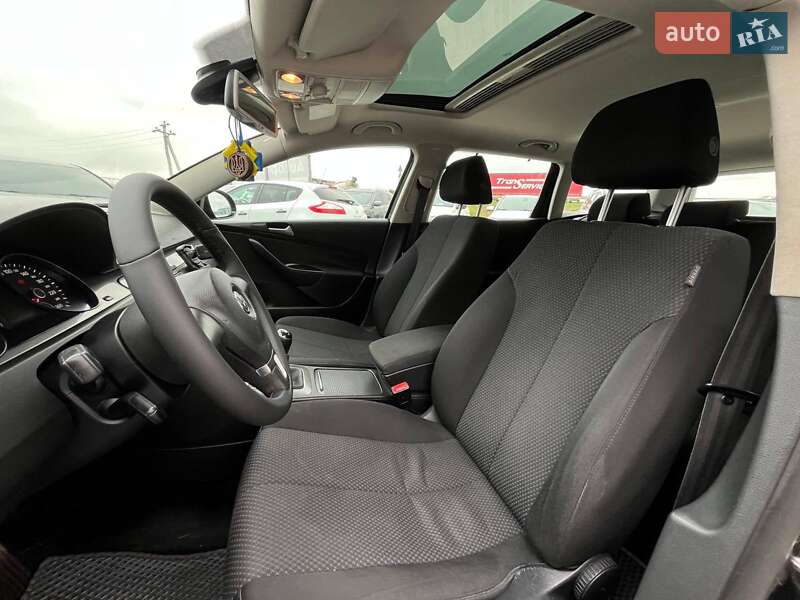 Універсал Volkswagen Passat 2009 в Львові
