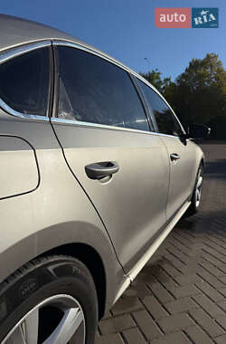 Седан Volkswagen Passat 2012 в 