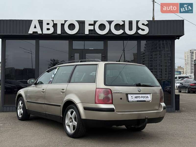 Универсал Volkswagen Passat 2004 в Киеве