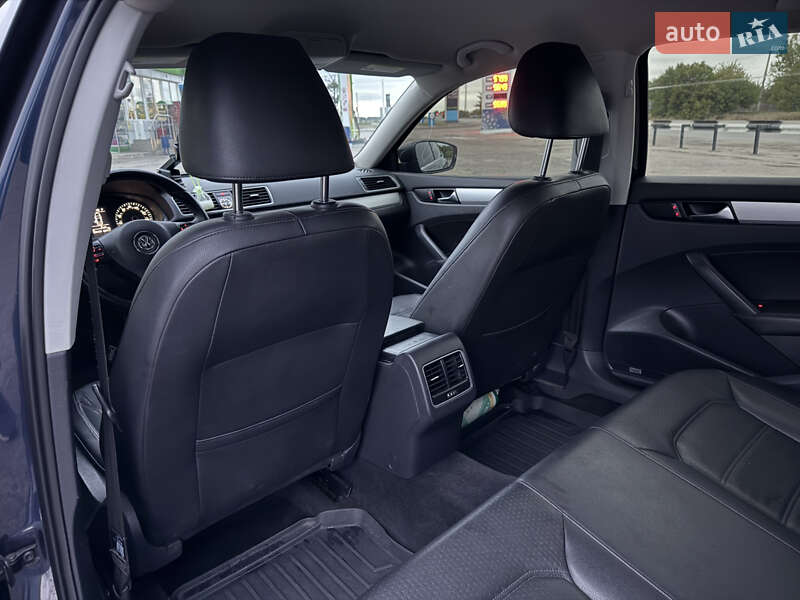 Седан Volkswagen Passat 2012 в Полтаве