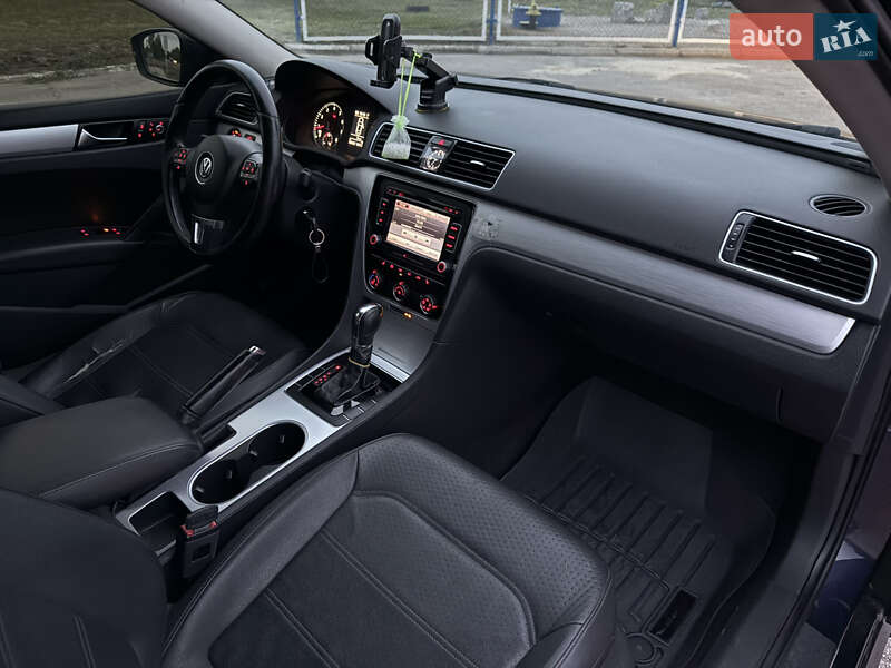 Седан Volkswagen Passat 2012 в Полтаве