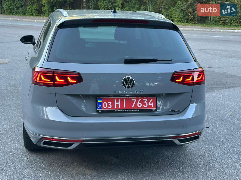 Универсал Volkswagen Passat 2022 в Бориславе