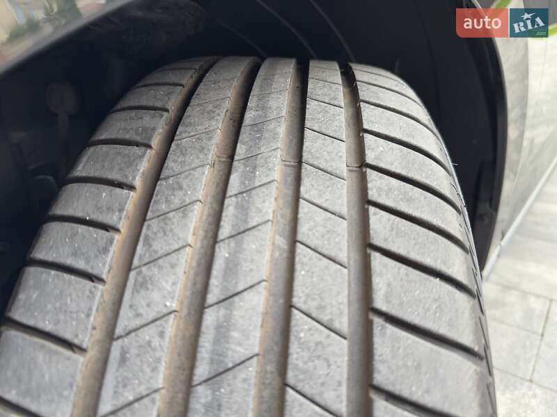 Универсал Volkswagen Passat 2019 в Луцке