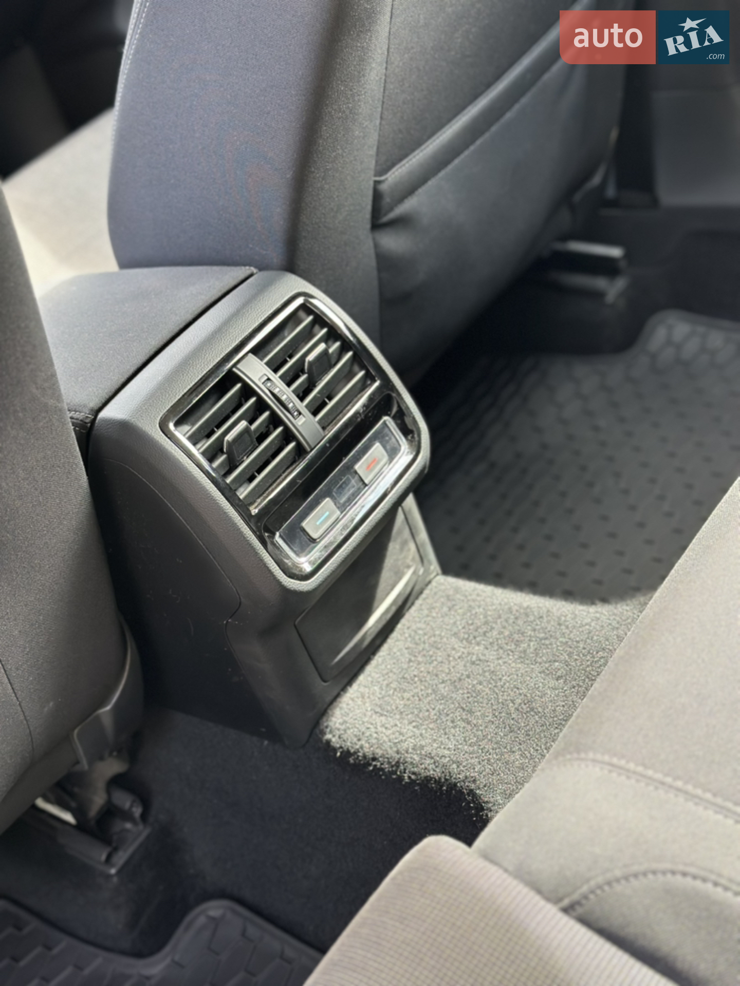 2019 Volkswagen Passat - мініатюра 22