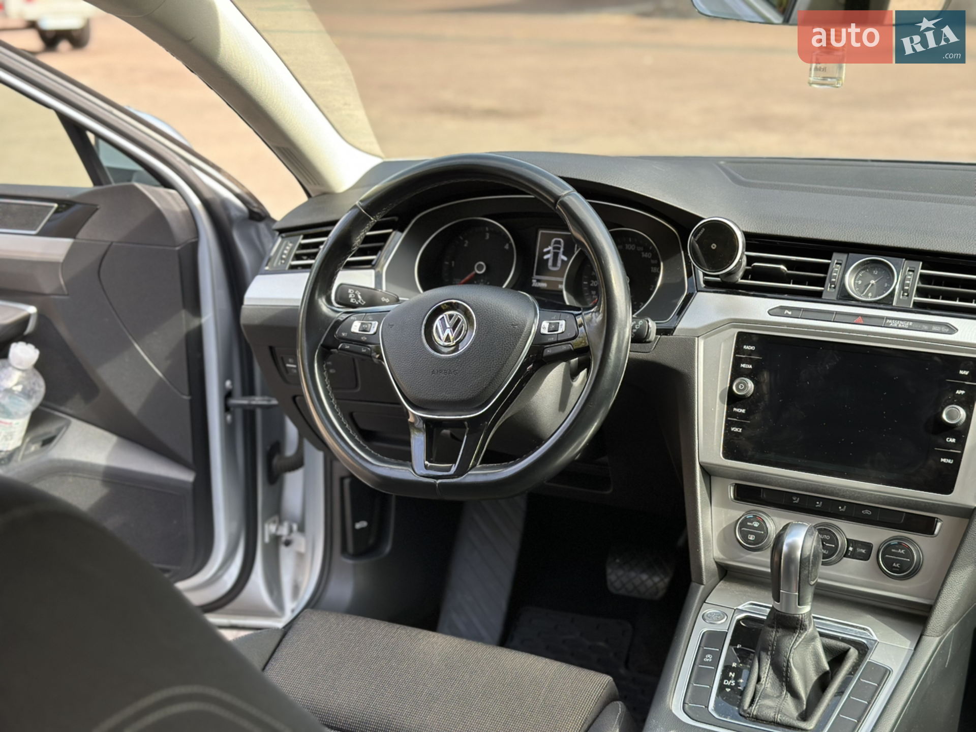 2019 Volkswagen Passat - мініатюра 21