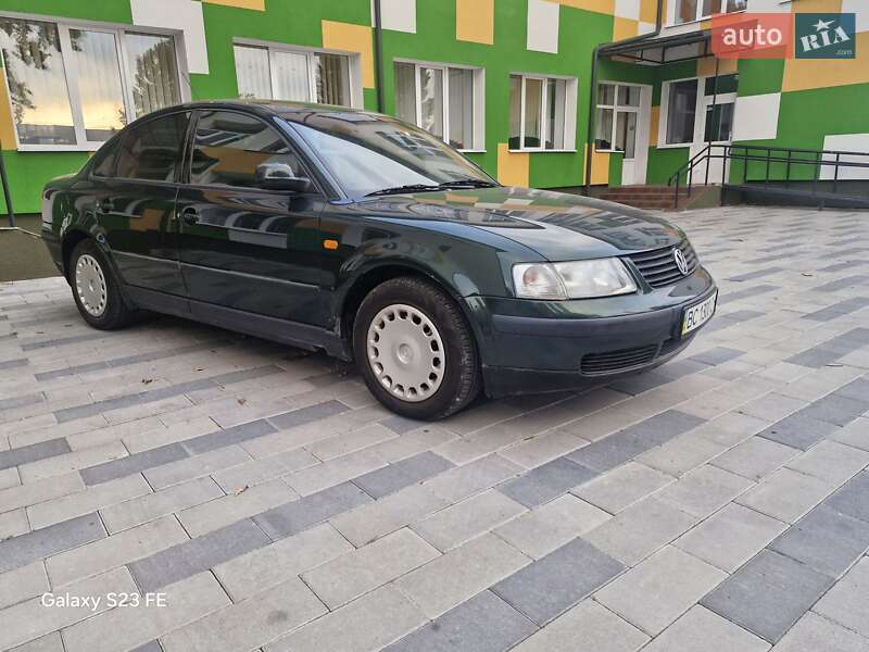 Седан Volkswagen Passat 1997 в Тернополе