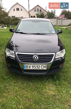 Седан Volkswagen Passat 2010 в Ярмолинцах