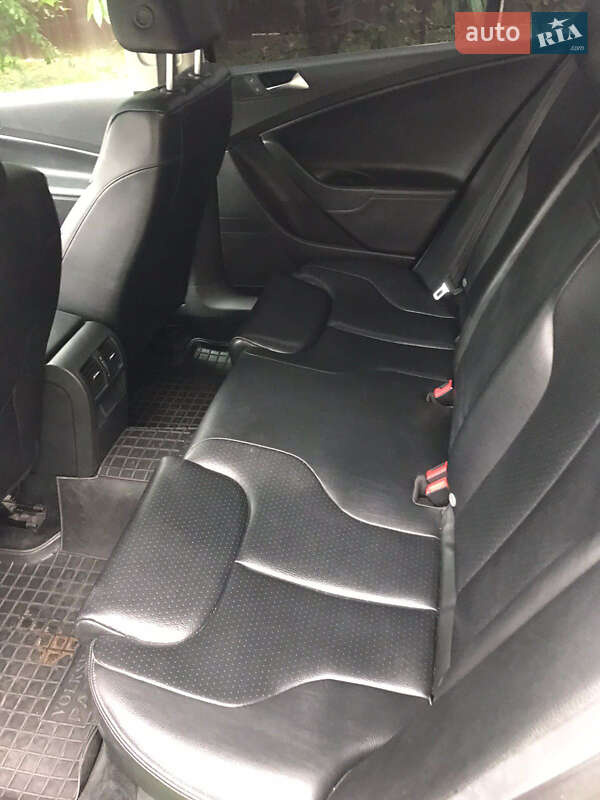 Седан Volkswagen Passat 2010 в Ярмолинцах