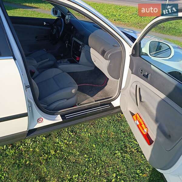 Универсал Volkswagen Passat 2004 в Луцке