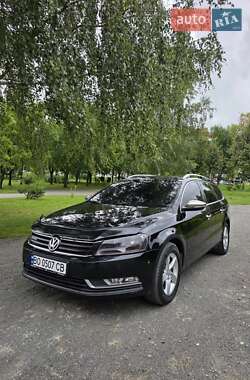 Универсал Volkswagen Passat 2013 в Хмельницком