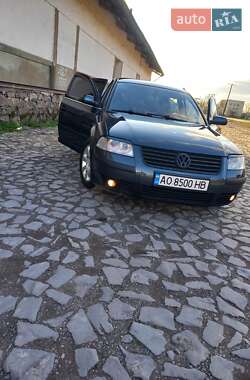 Седан Volkswagen Passat 2003 в 