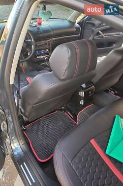 Седан Volkswagen Passat 2003 в 