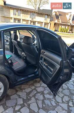 Седан Volkswagen Passat 2003 в 