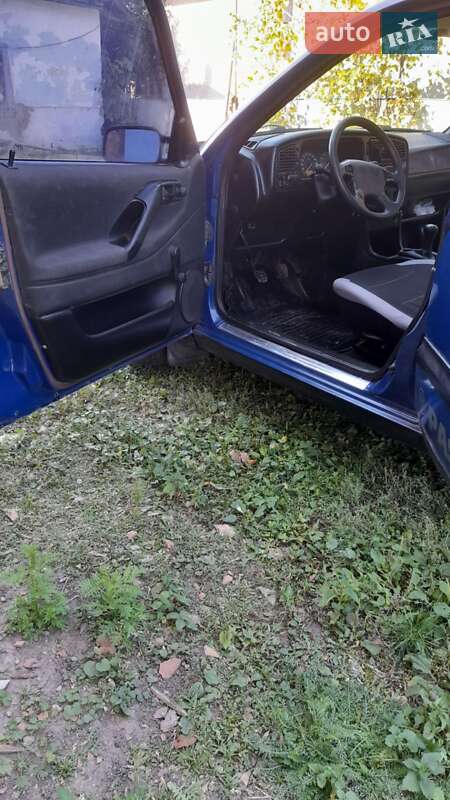 Седан Volkswagen Passat 1996 в Хотине фото 19 Седан Volkswagen Passat 1996 в Хотине