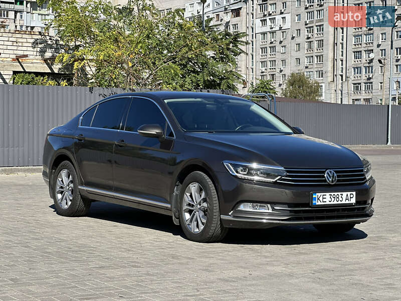 Седан Volkswagen Passat 2017 в Днепре фото 3 Седан Volkswagen Passat 2017 в Днепре