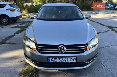 Седан Volkswagen Passat 2012 в Каменском