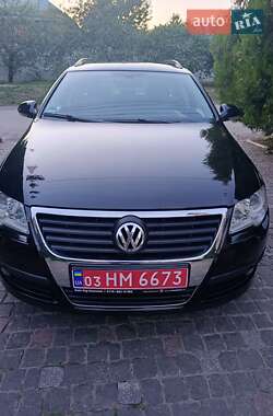 Універсал Volkswagen Passat 2006 в Харкові