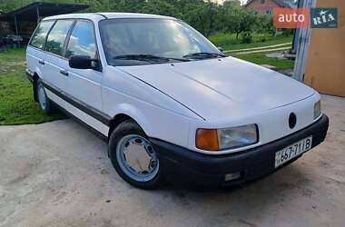 Универсал Volkswagen Passat 1992 в Монастыриске