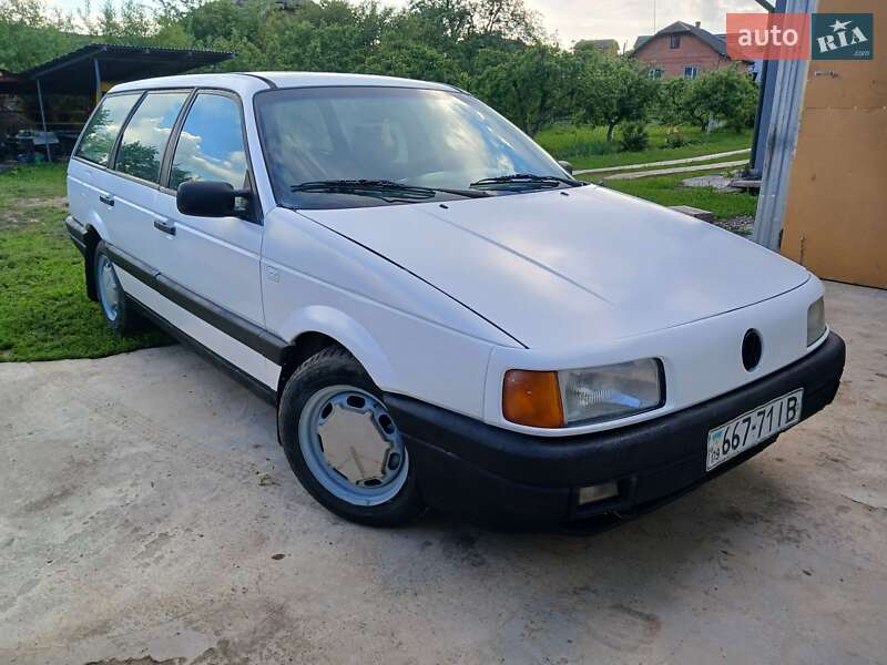 Volkswagen Passat 1992