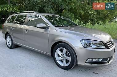 Универсал Volkswagen Passat 2014 в Сторожинце