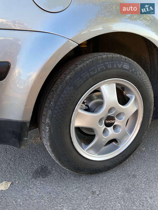 Седан Volkswagen Passat 2001 в Тернополе фото 22 Седан Volkswagen Passat 2001 в Тернополе
