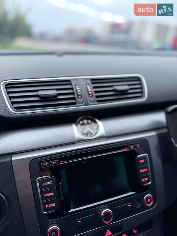 Универсал Volkswagen Passat 2013 в Радехове