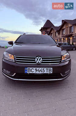 Універсал Volkswagen Passat 2013 в Радехові