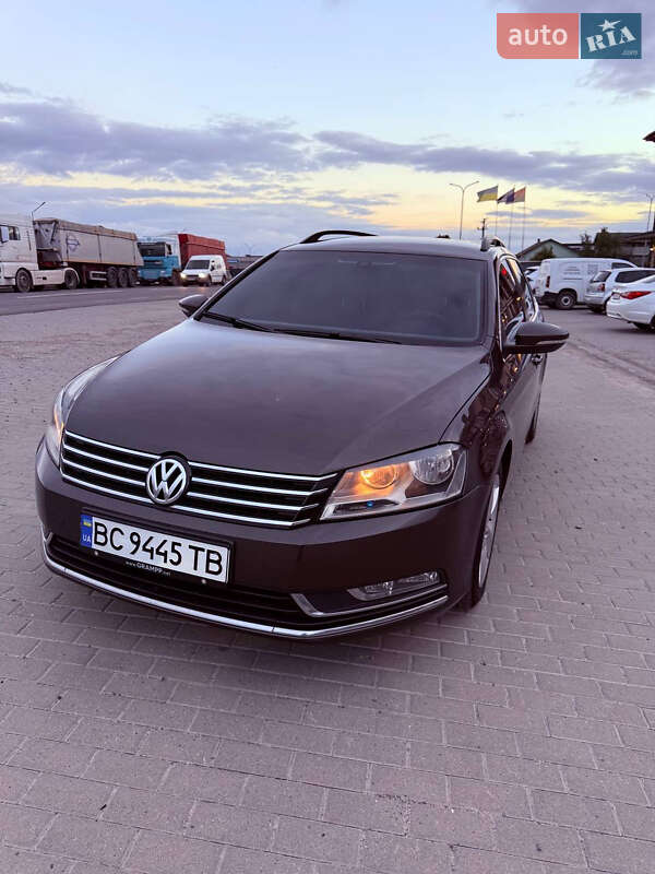 Универсал Volkswagen Passat 2013 в Радехове