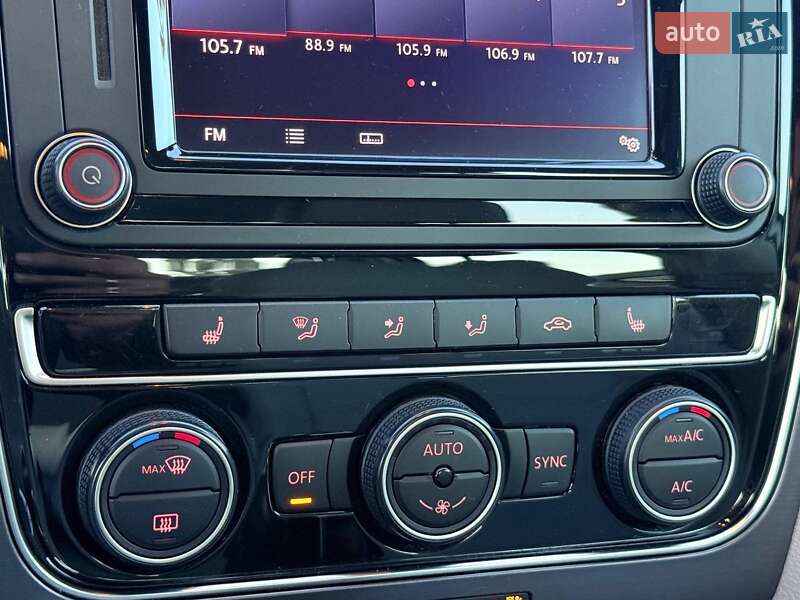 Седан Volkswagen Passat 2018 в Харькове