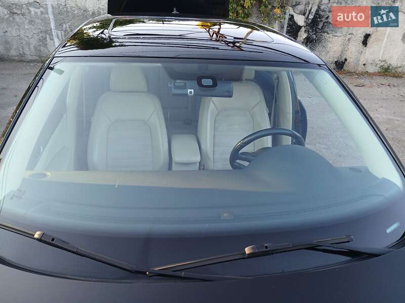 Седан Volkswagen Passat 2013 в Чернигове