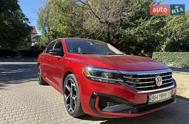 Седан Volkswagen Passat 2020 в Одессе