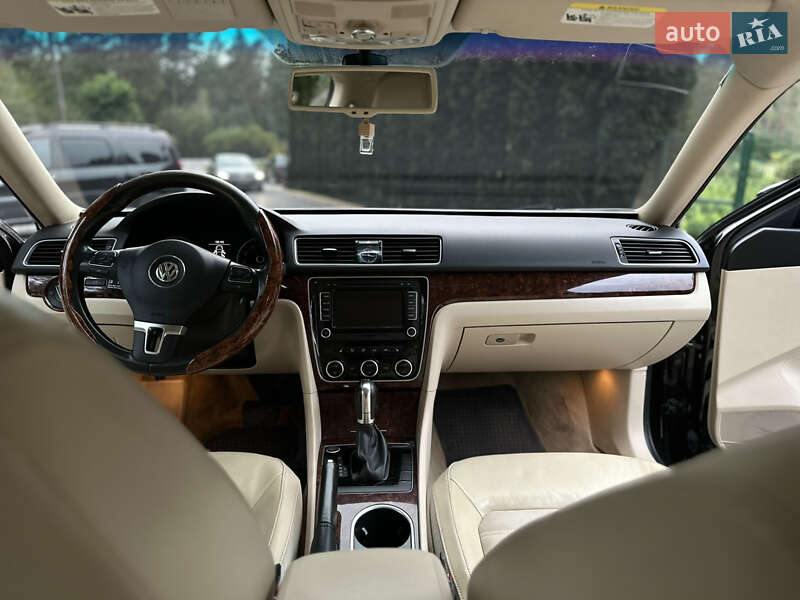 Седан Volkswagen Passat 2012 в Шепетовке