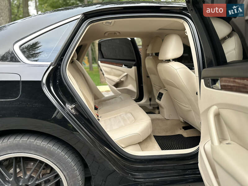 Седан Volkswagen Passat 2012 в Шепетовке