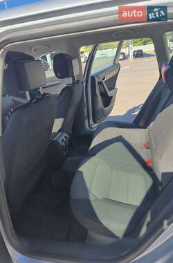 Універсал Volkswagen Passat 2011 в 